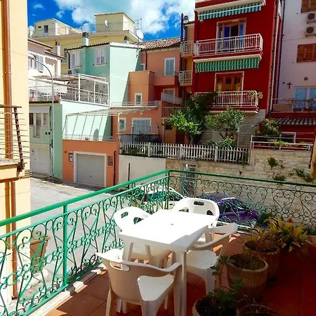 N93 - Numana, Deliziosa Mansarda In Centro Vista Mare アパート